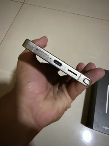 Vendo Samsung S25 ultra - super novo - pouco tempo de uso