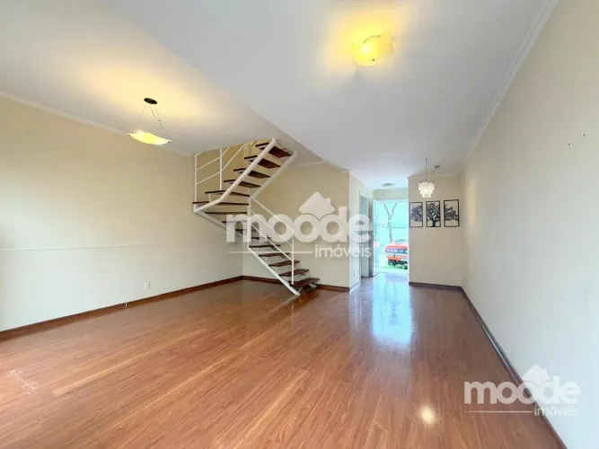 Casa em condomínio com 3 Quartos à venda, 115 m² por R$ 599.900 - Jardim Rosa Maria - São