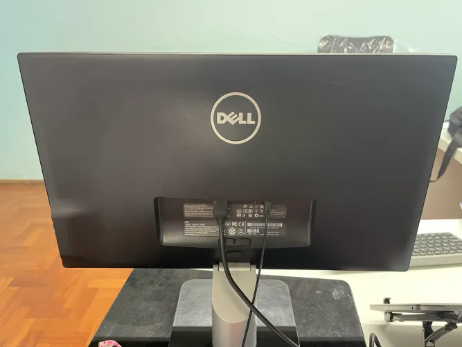Monitor Dell 21.5" Full HD IPS (Modelo S2240L) - Excelente Estado
