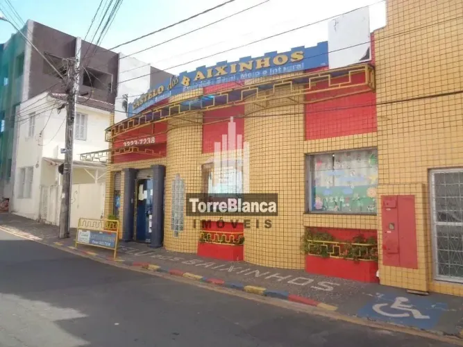 Casa Comercial, Locação, 7 salas, 5 banheiros, Escritório, Recepção, Quadra de esportes in