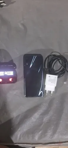 Galaxy a30 + fone Bluetooth + carregador R$ 200