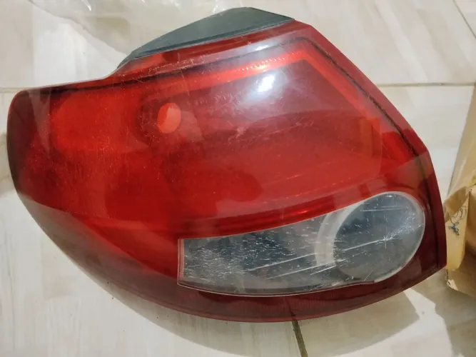 Lanterna traseira Ford Ka