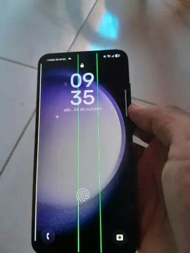Samsung S23 5G 256gb (Com detalhe na tela)