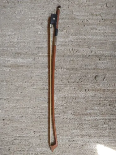 Arco profissional de Contrabaixo Acústico
