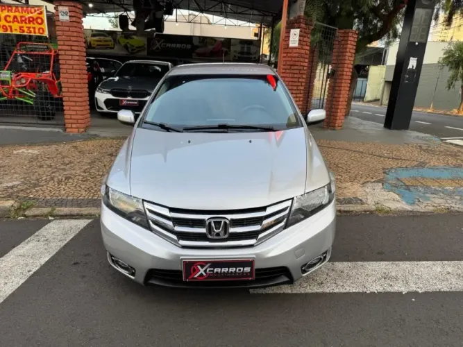 Honda City Sedan LX 1.5 Flex 16V 4P Mec. 2013