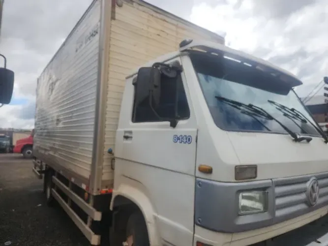VW 8 140 96 MOTOR MWM BAÚ DE 6 METROS