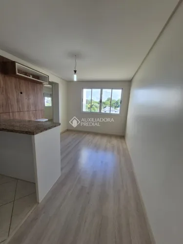 Apartamento semimobiliado com 48m² privativos no bairro Jardim América