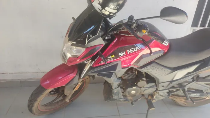 Troco em carro moto nova em dias pouca usada zapp para mais informações *85
