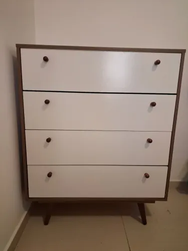 Cômoda grande 4 gavetas