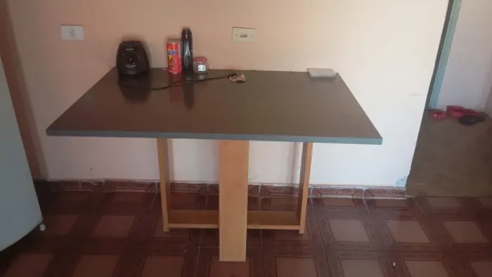 Vende-se Mesa