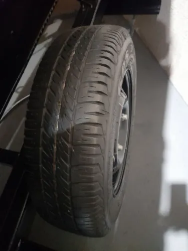 Pneu aro 13