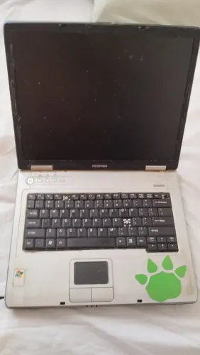 Notebook Toshiba antigo
