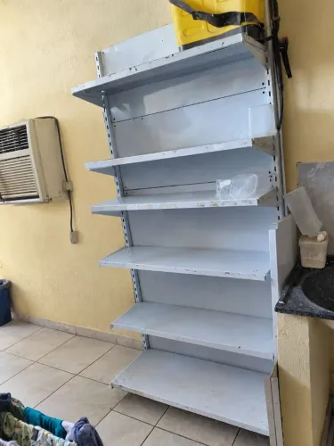 Gôndola para lojas, mercados, padarias...