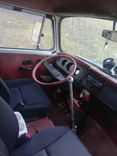 Volkswagen Kombi Standard/ Luxo/ Serie Prata 1997