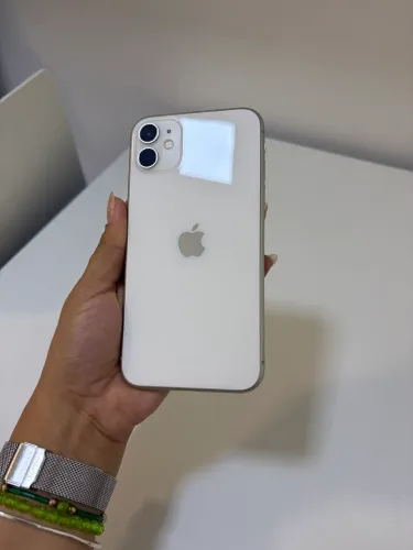 iPhone 11 64GB