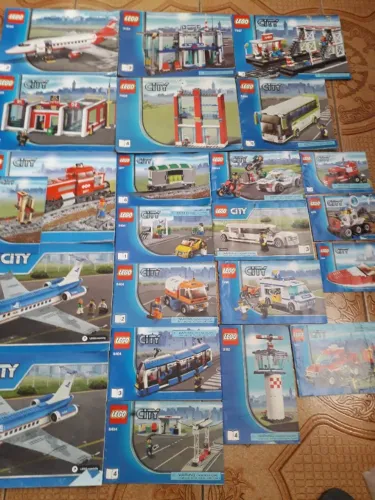 Lego Somente Catálogos/ Manuais  Diversos Leia Descrição