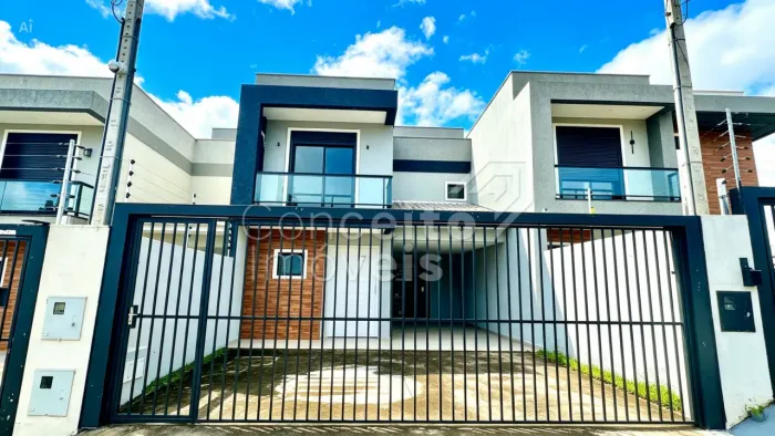 Sobrado Triplex de Alto Padrão - Órfãs