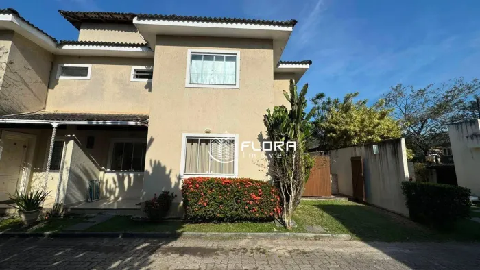 Casa com 2 dormitórios à venda, 120 m² por R$ 650.000,00 - Serra Grande - Niterói/RJ