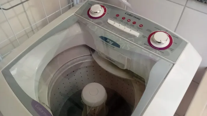 Vende-se máquina 11 kilos