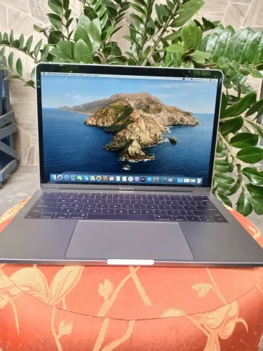 MacBook Pro 2017 13" Prateado | i5 | 128GB | 16GB RAM | 227 Ciclos | Impecável