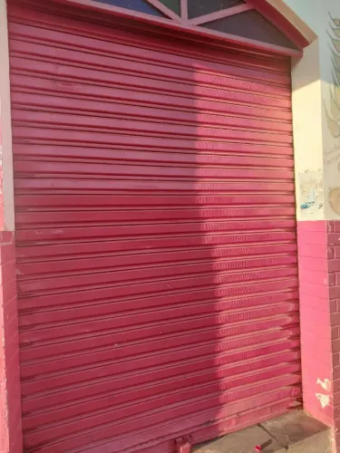 Vendo 2 portas de aço