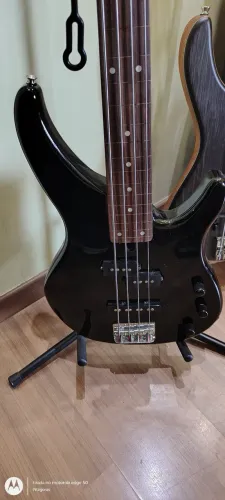 baixo Yamaha 174 fretless