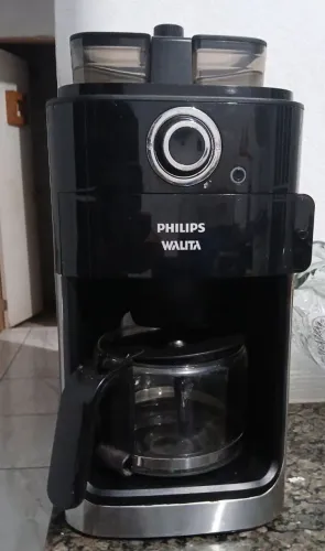 Cafeteira e moedor
