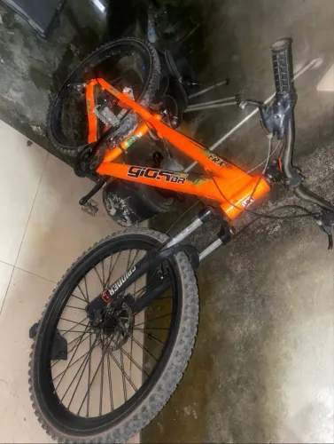 GIOS FRX ZERA, GUIDÃO VOADOR (Kalin) BANCO SABOR DDK, SEM FREIO