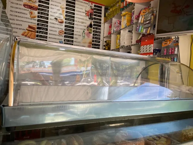 Vende-se estufa fria contra placas.