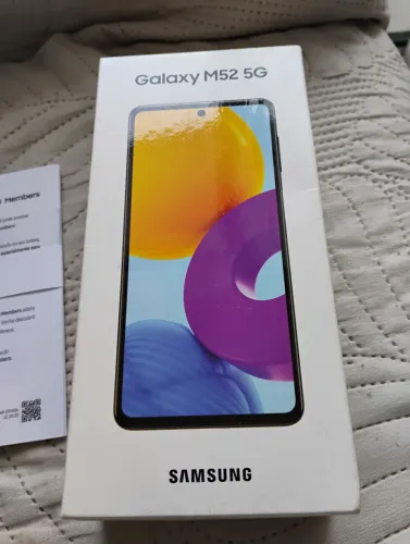 Vendo caixa e manuais Edge 20 e Samsung M52