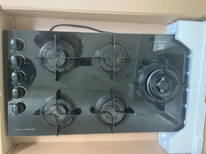 Cooktop a Gás 5 Bocas KE5TD com Queimador Tripla Chama Lateral Electrolux BIVOLT