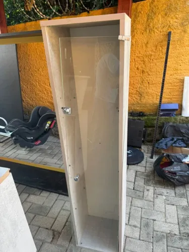 EXPOSITOR PARA LOJA PORTA DE VIDRO