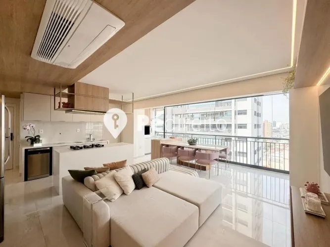 Apartamento 106m², finamente decorado em condominio desejado próximo ao Parque Piqueri