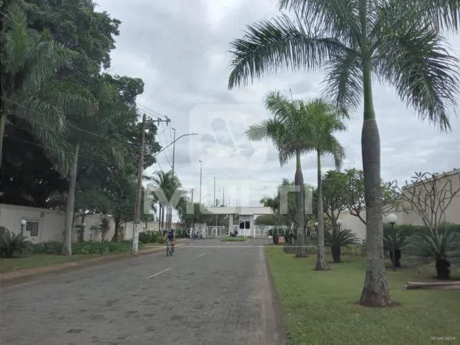 Casa Condominio - THE PALMS COND