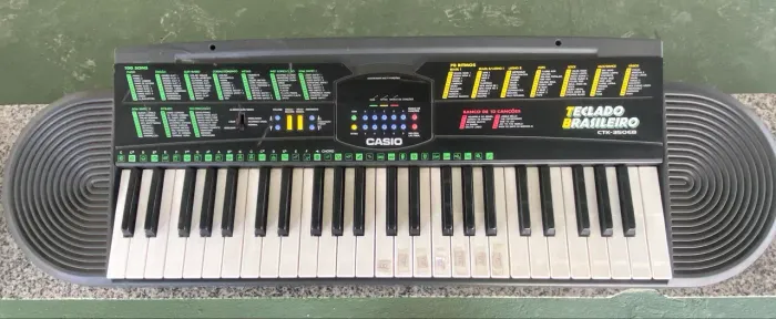 Teclado Musical Casio CTK - 350eb