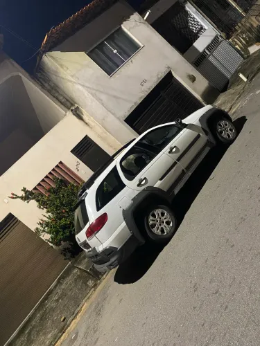 Fiat Palio Weekend Adventure Locker 1.8 Flex 2012