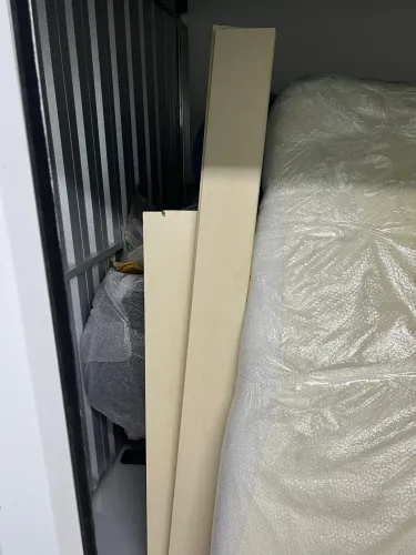 Vende-se Cama casal com gavetas e colchão Emma