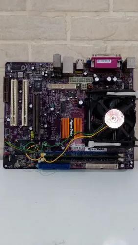 Placa-mãe Hyperdata para PC ECS 661FX-M c/ Processador e Memória (Leia a descrição abaixo)