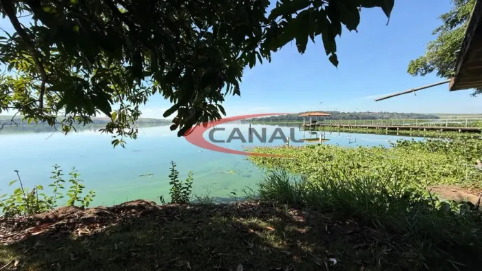 Rancho para venda com 2300 m² e 3 quartos em Água do Matão, Boracéia - SP