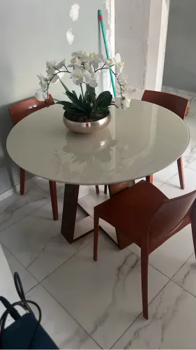 Vendo mesa + sofá retrátil 