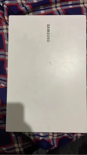 Vende-se notebook 