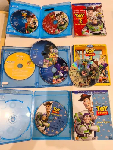 Blu-ray Toy Story edição especial 1- 2.- 3 (Americano ) dvd+ blu-ray+ cópia digital