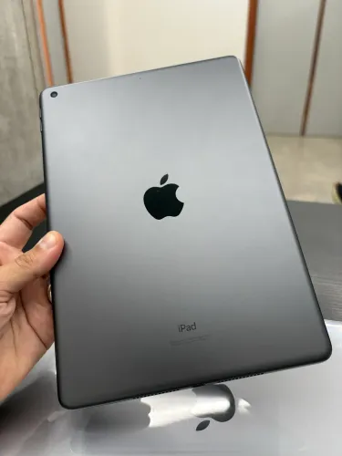 iPad 9 geração pouco usado (Excelente Estado)