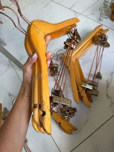 18 Cabides com Presilha Rosê