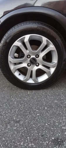 APENAS TROCO RODAS ARO 15 COM PNEUS