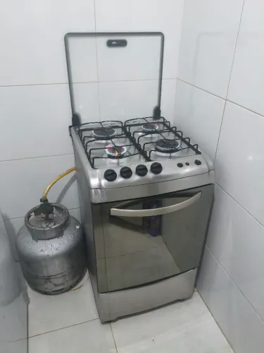Fogão Electrolux 4 bocas mais forno
