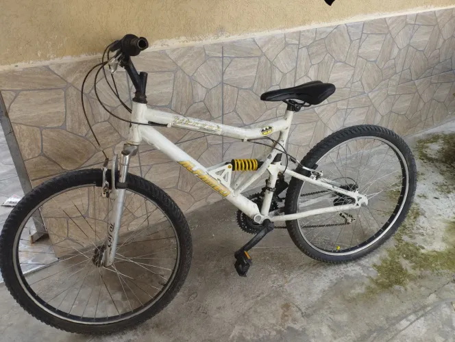 Alfamec aro 26 tudo Shimano. Troco por aro 20/24