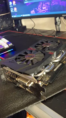 Placa de vídeo GTX 960 4GB ASUS STRIX