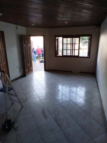 Alugo casa em Cachoeirinha, Jardim do Bosque, alvenaria,1 quarto, sala, cozinha cerâmica