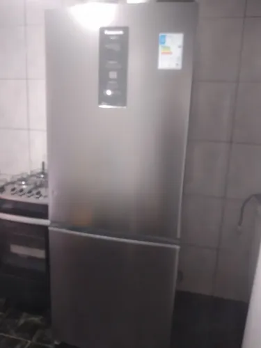 Vende se Geladeira Intuitive+ Panasonic BB64 Frost Free Inverter 475L Aço Escovado